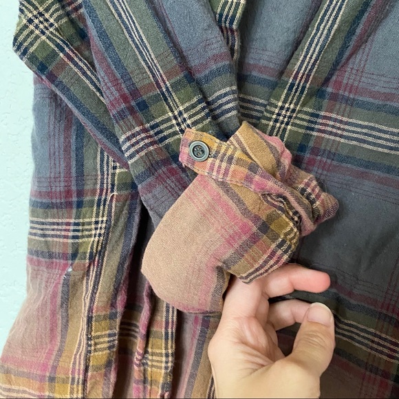 Plaid button up tunic - Picture 4 of 5